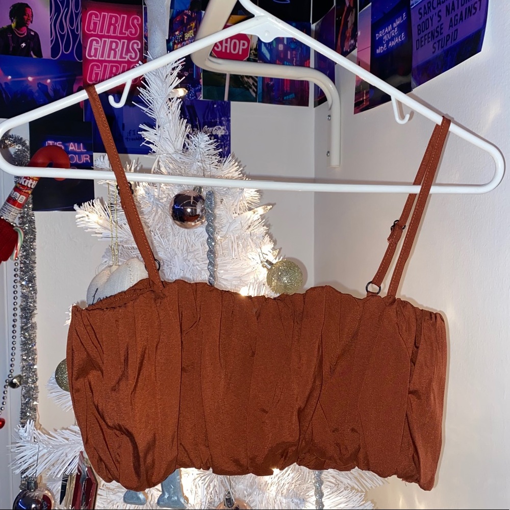 Super cropped brown top